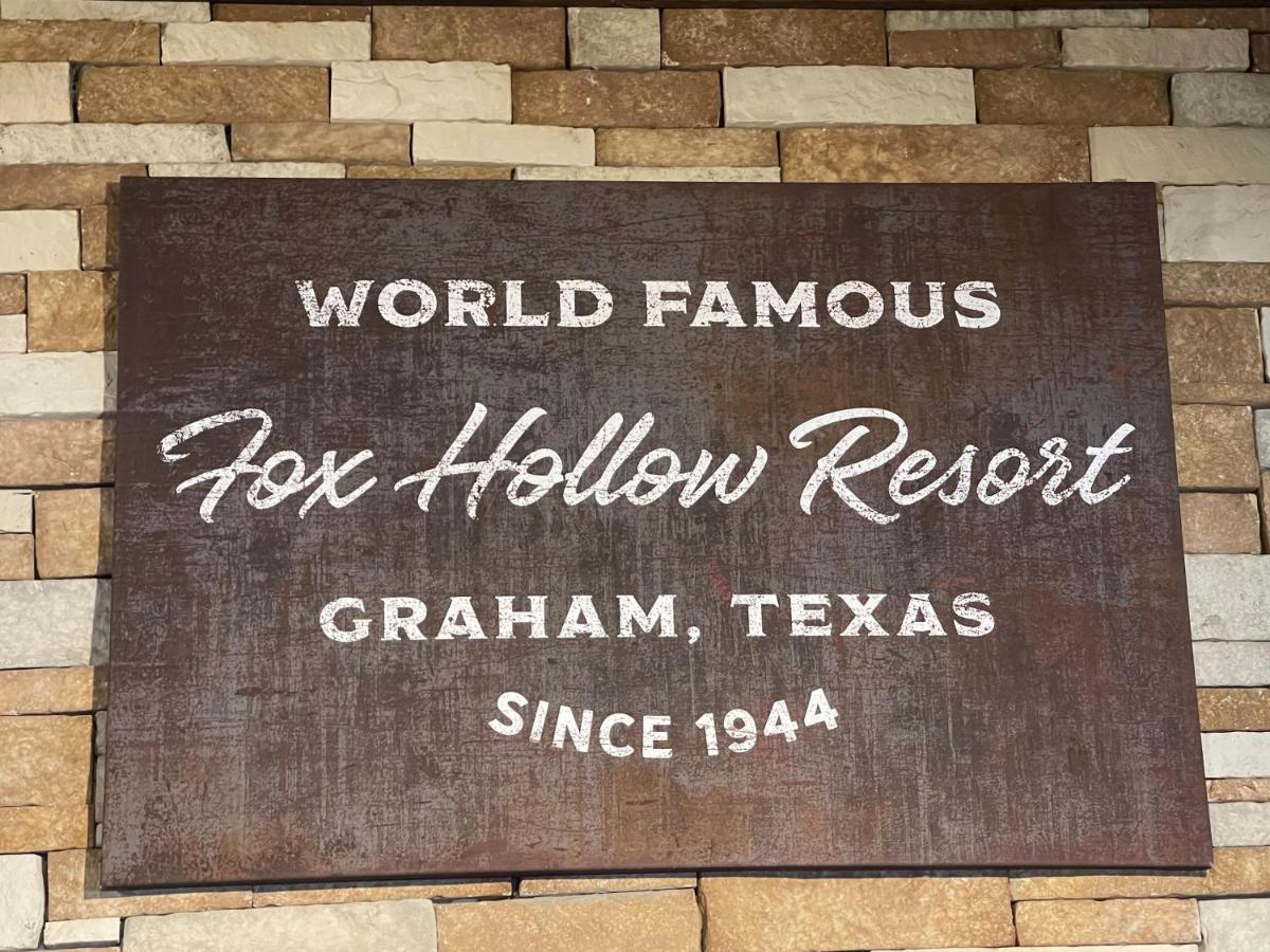 Fox Hollow Resort Graham エクステリア 写真